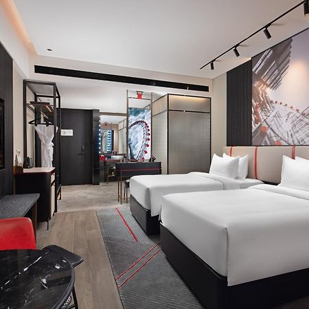 Radisson Red Hotel Zhuhai Gongbei Port Exterior foto