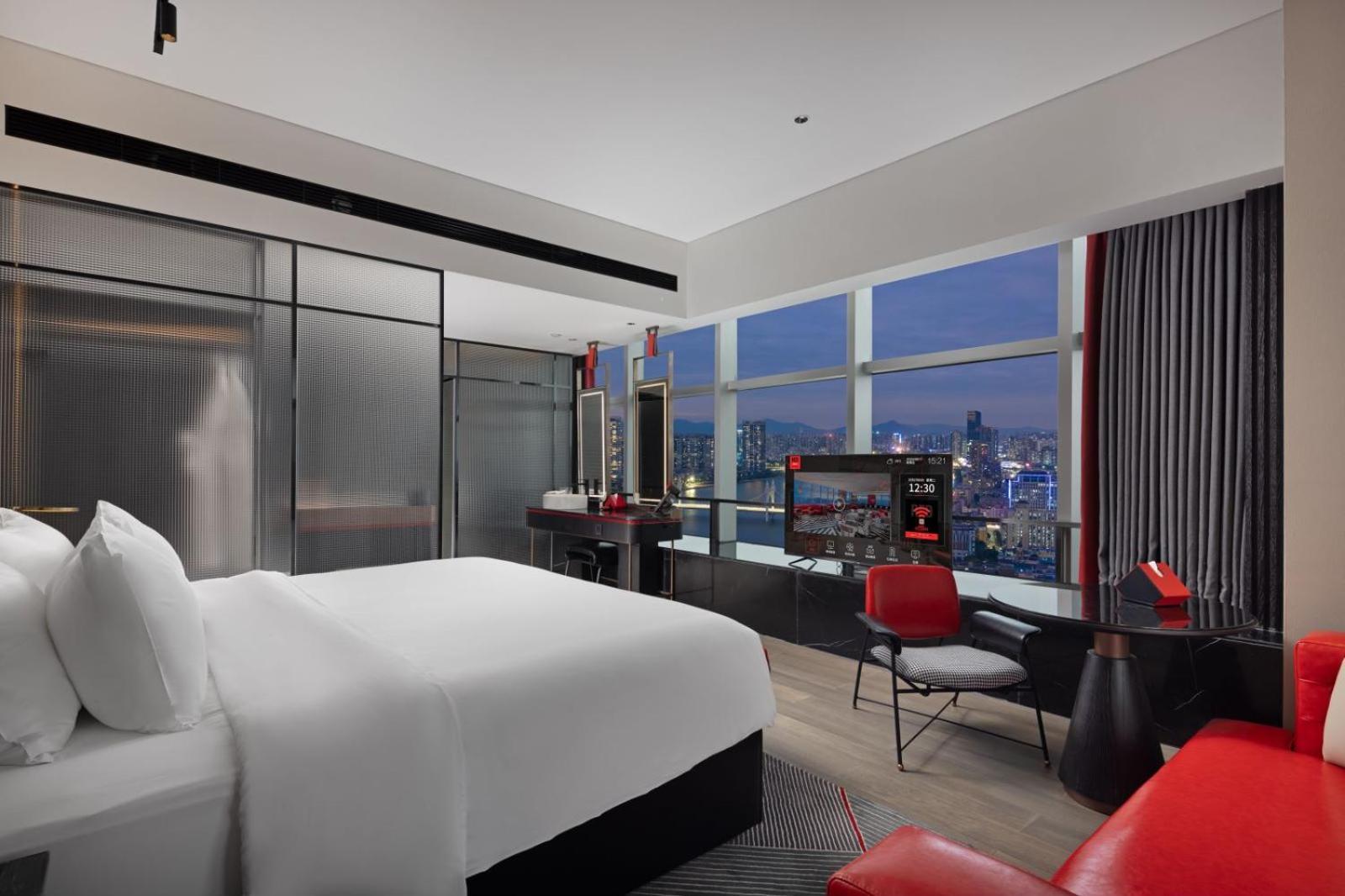 Radisson Red Hotel Zhuhai Gongbei Port Exterior foto